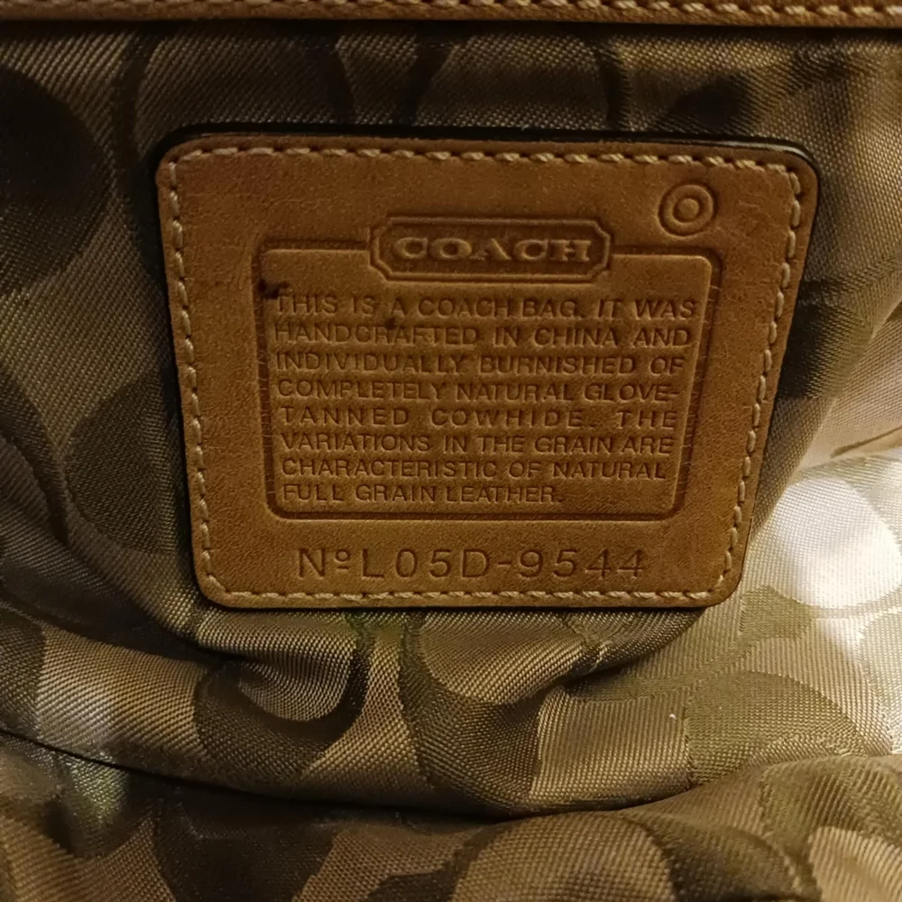 Coach Boutique Soho Leather Bag - Picture 9 of 12
